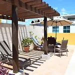 Beautiful Condo On 10Th Av In The Center Of Playa
